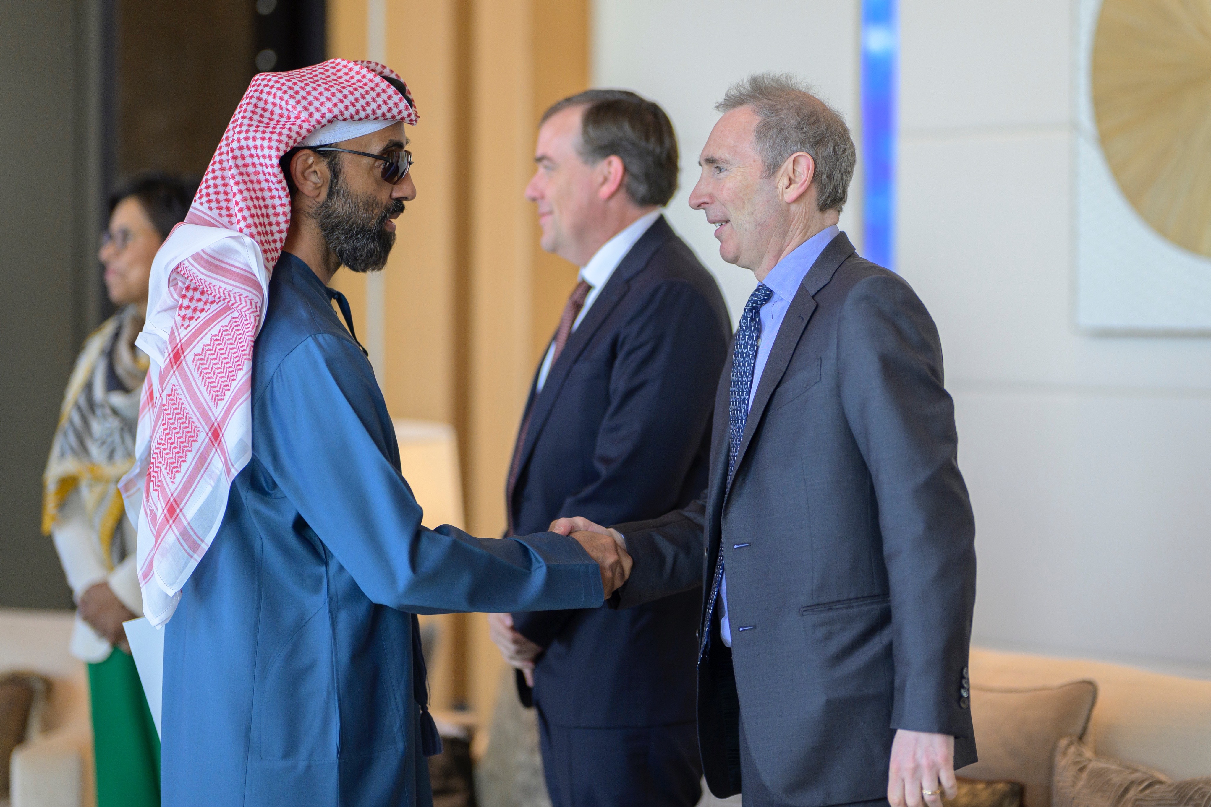 HH Sheikh Tahnoon bin Zayed Al Nahyan meets with Andy Jassy, CEO of Amazon – January 2025