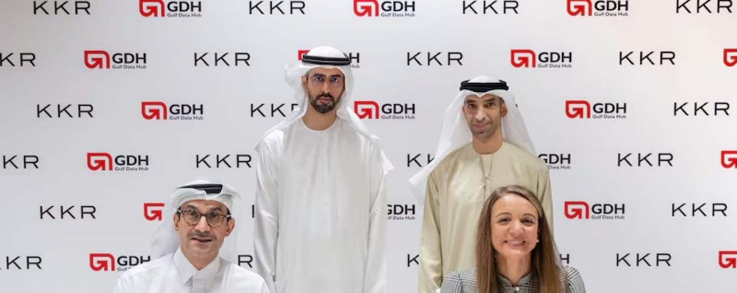 Omar Al Olama, Minister of State for AI, Digital Economy and Remote Work Applications, and Dr Thani Al Zeyoudi, Minister of State for Foreign Trade, witness the signing of the agreement by Tarek Al Ashram, chief executive of Gulf Data Hub, and Tara Davies, co-head of KKR Europe, Middle East and Africa. Photo: KKR / GDH