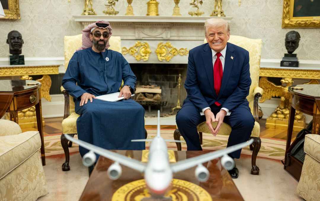 Tahnoon bin Zayed meets Donald Trump